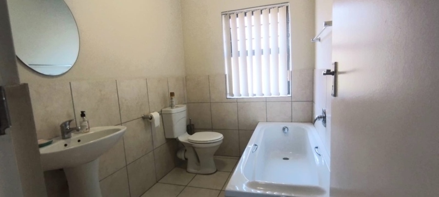 2 Bedroom Property for Sale in Nahoon Valley Park Eastern Cape